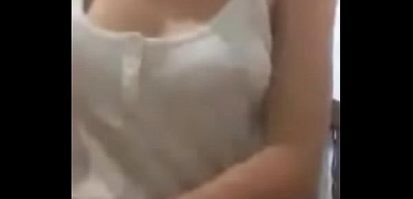  Mexicana muestra sus ricas tetas en periscope